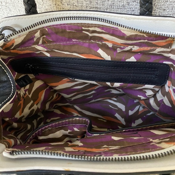 GUESS crossbody bag - Picture 7 of 7